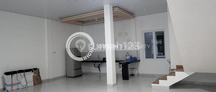 For Rent: Attached Shophouse in Polonia CBD Complex Area, Polonia 1