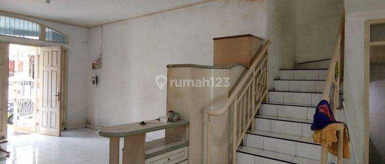 Dijual Villa Siap Huni Komplek Cemara Asri 1