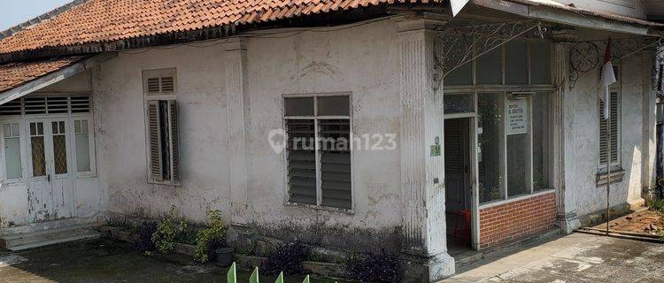 Rumah clasic jalan raya dekat statiun bogor 1