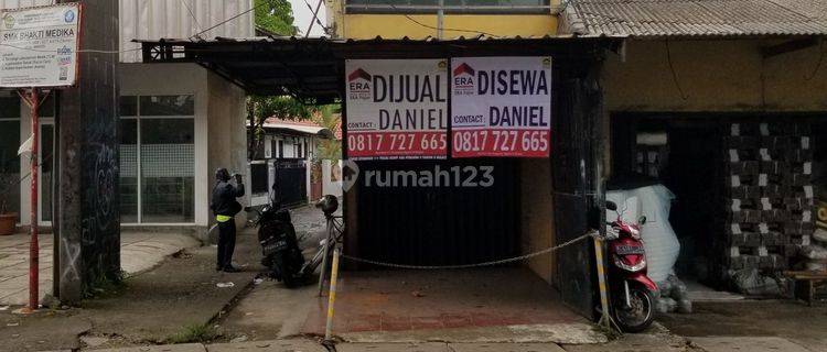 Lokasi Strategis pinggir jalan raya ciomas , dijual Ruko 1