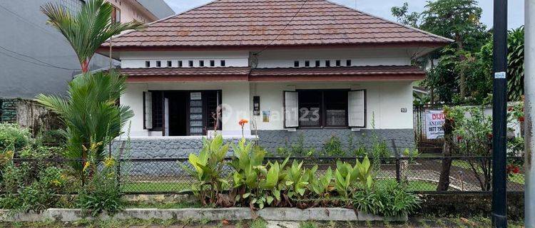 Rumah Menteng Jakarta Pusat Semi Furnished 16m Nego  1