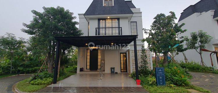 Rumah Mewah 3 Lantai Attic Di Kawasan Strategis Bintaro 1