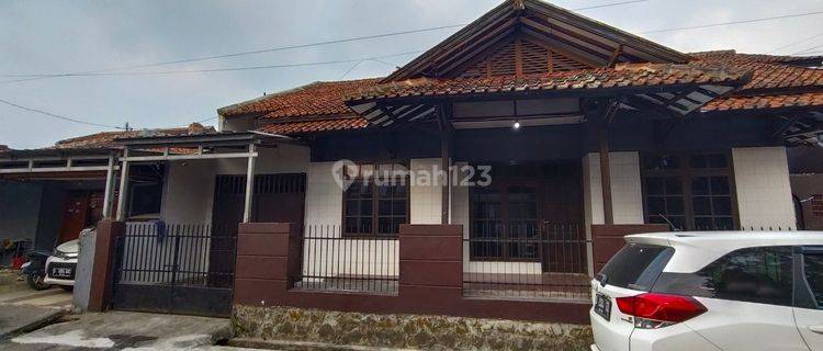 Disewakan Rumah Bagus Harga Terbaik Di Cimahi Tengah  1