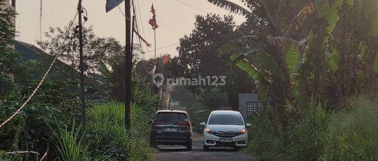 Tanah Murah Barat Lapangan Denggung Sleman, Jogja SHM Tepi Aspal 1