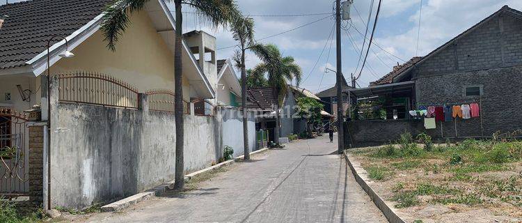 Dalam Perumahan Utara Pakuwon Mall Dekat Kampus Amikom  1