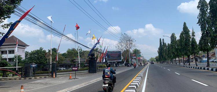 Siap Bangun Tanah di Tepi Ringroad Utara, Dekat Exit Tol Trihanggo 1