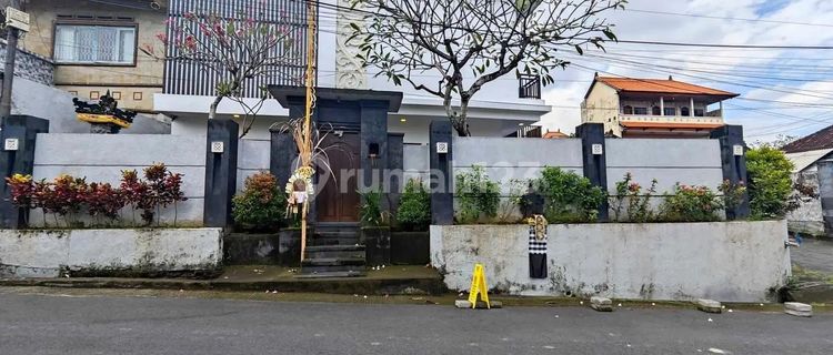 Dijual Rumah Di Lingkungan Perumahan Gatsu Barat Cn 1