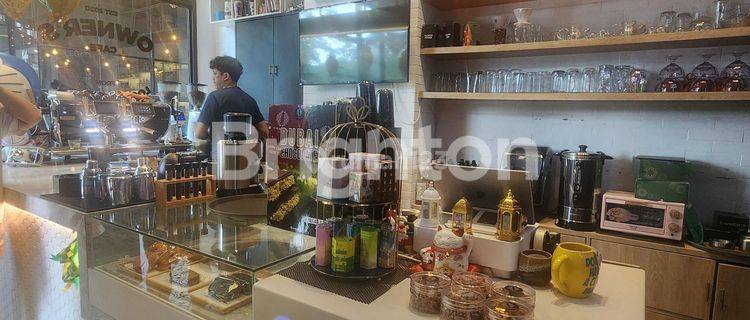 Ruko dan Cafe Dijual Complete Full Furnished di Brooklyn Alam Sutra 1