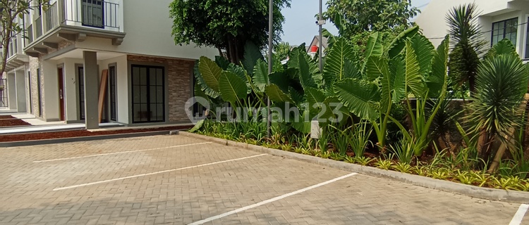 Rumah Siap Huni Real 3 Kilo ke MRT Lebakbulus 1