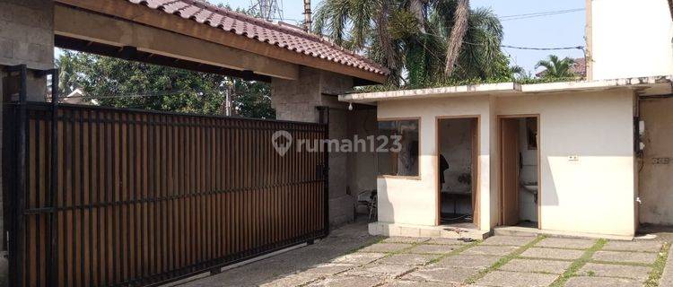 Dijual Villa Bali di Pusat Kota Palembang Jalan Letnan Murid 1