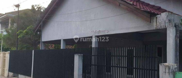 Dijual Rumah Jalan Dwikora1. Bonus Bedeng 2 Pintu.. 1