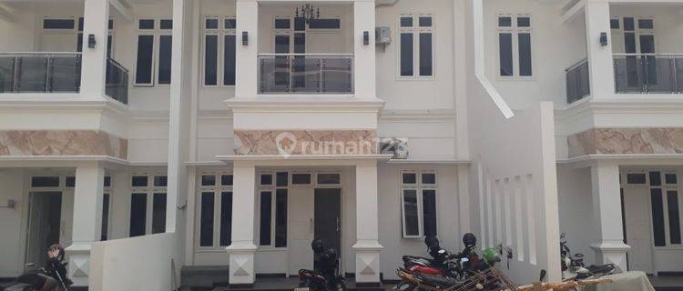 Dijual Townhouse Full Furnish Palimo Regency Palembang Jl. Letnan Murod, Srijaya, Kec. Alang alang Lebar, Kota Palembang, Sumatera Selatan 30151  1