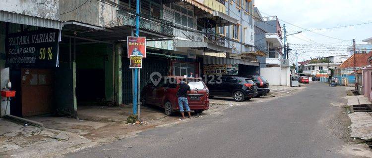 Dijual Ruko 2 Unit 3 Full di Jalan Manumbing Kepandean Baru Lapangan Hatta Palembang Kepandean Baru, Kec. Ilir Tim. I, Kota Palembang, Sumatera Selatan 1