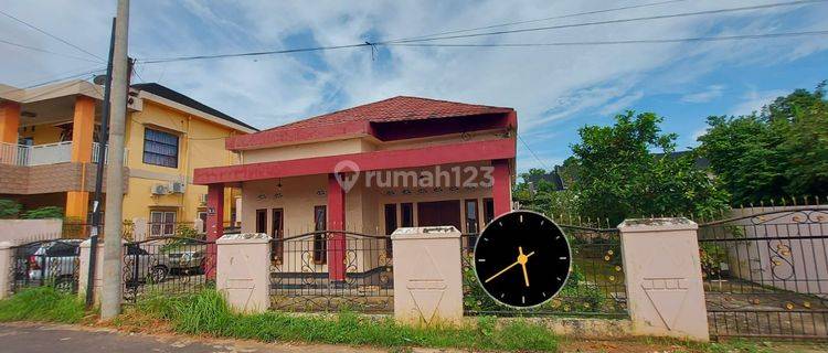 Dijual Rumah Besar Plus Tanah Kosong di Jalan Putri Kembang Dadar Bukit Lama Palembang 1