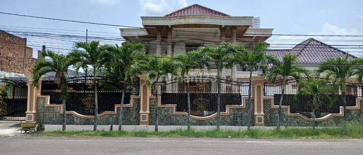 Dijual Rumah Mewah Full Furnish Siang Huni di Perumahan Atlit Top 100, Jln Cheng Ho Jakabaring Palembang 1