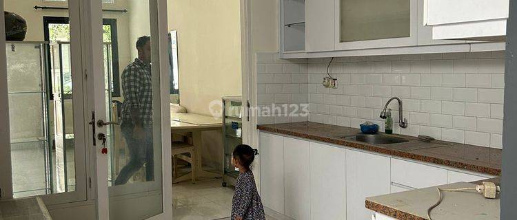 Rumah Sudah Renovasi SHM siap huni 1