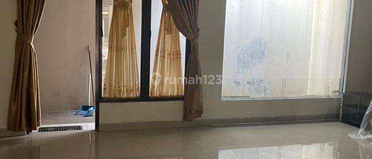 Rumah 2 Lantai Di Perumahan Exclusive Siap Huni  1