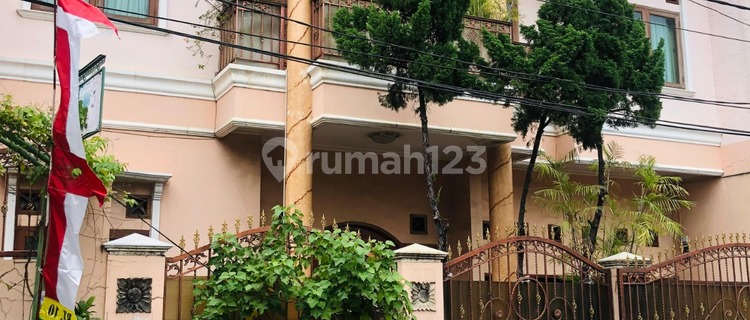 Dijual Rumah 3Lantai di Kebon Pala - Makasar Jakarta Timur 1