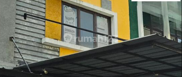 For Rent: 3-Story Shophouse Facing Main Road in Legenda Wisata Cibubur 1