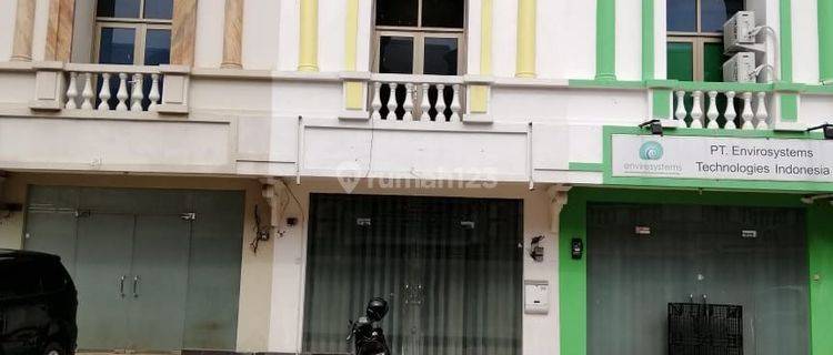 Dijual ruko 2 lantai di lokasi strategis Jl. Raya transyogi cibubur 1