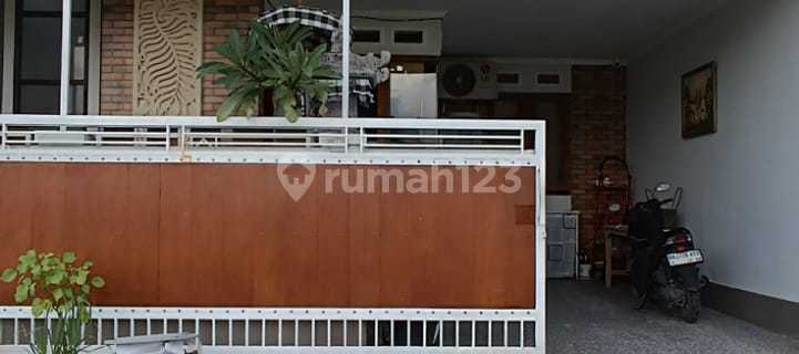 For Sale 2-Story Minimalist House in Pesanggaran. Denpasar 1