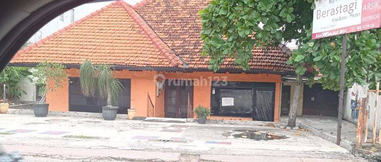 Dijual Tempat Usaha Dgn Lokasi Yang Bagus 1