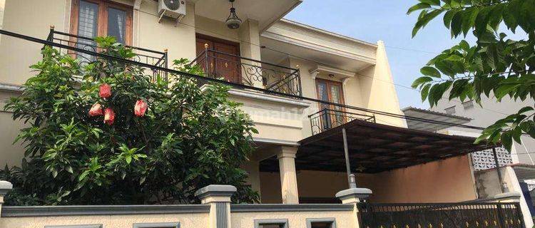 Rumah 2 Lantai Furnished di Rawamangun Jakarta Timur 1