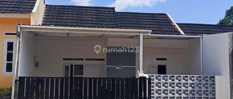 Rumah Siap Huni Minimalis Dekat Stasiun Parungkuda 1