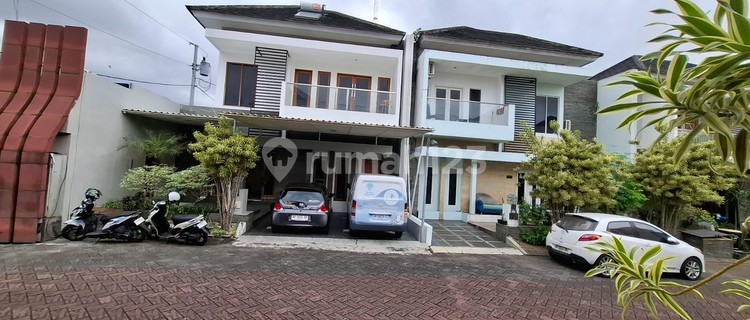 di jual rumah 2 lantai di kota jogja dekat mall ambarukmo 1