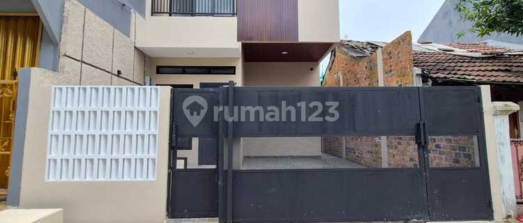 Dijual Rumah 2 Lantai Siap Huni di Villa Indah Permai Bekasi Utara 1