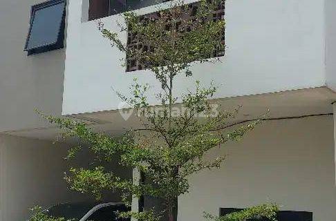 DIJUAL RUMAH SEMI FURNISH 2 LT DI GRAND WISATA LAMBANG JAYA, TAMBUN SELATAN 1