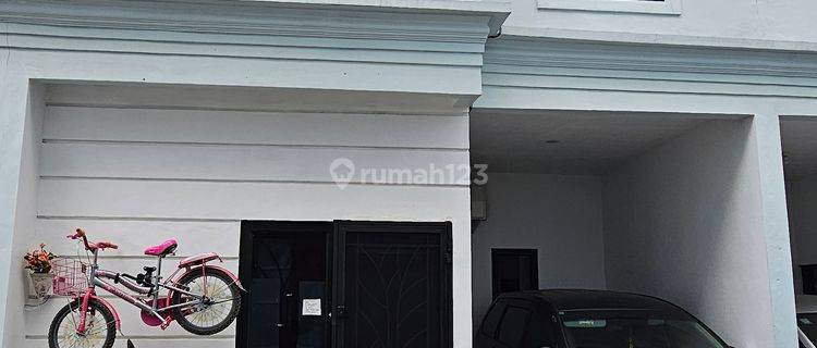 Rumah 2 Lantai SHM di Stasiun Lenteng Agung, Jakarta Selatan 1