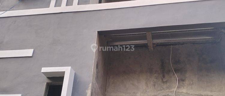 Rumah 2 Lantai SHM di Dekat Ragunan Jakarta, Jakarta Selatan 1