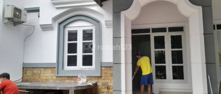 Disewakan Rumah Di Bsd 2 Lantai Lokasi Strategis  1