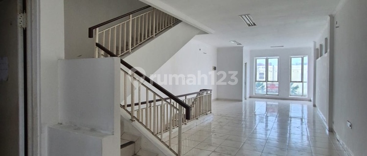 Rent shop house in Darwin hook, Gading Serpong 1
