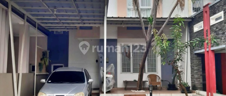 For Rent House Including Furnish Comfortable Well-Maintained in Legenda Wisata 1