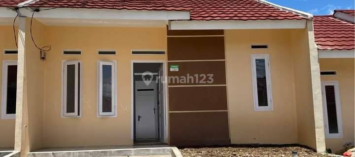 Rumah Berkonsep Cluster Selangkah Ke Stasiun Parungkuda. 1