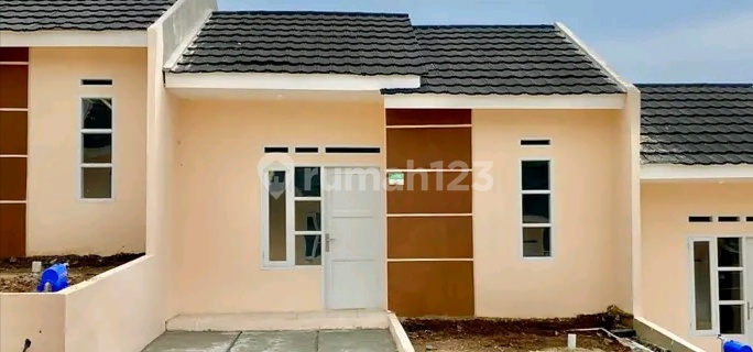 Hunian Bergaya Minimalis Modern di Parung Kuda Sukabumi 1