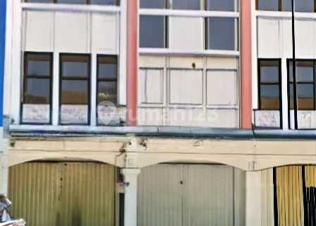 For Rent: Shop House on the Side of Serpong Main Road 1