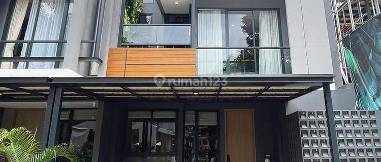 Rumah di Kawasan Premium Bebas Macet di Pusat Kota Tangerang 1