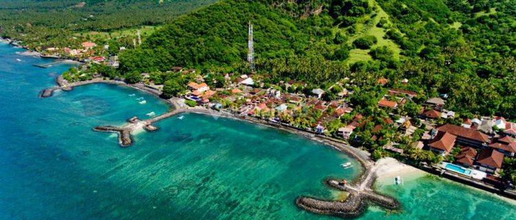 Villa Di Jual Dan Disewakan Depan Pantai Karangasem 8 Kamar  1