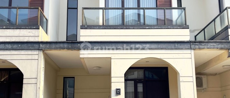 For Sale Minimalist House Lavon Suvarna Sutra 6x11 1