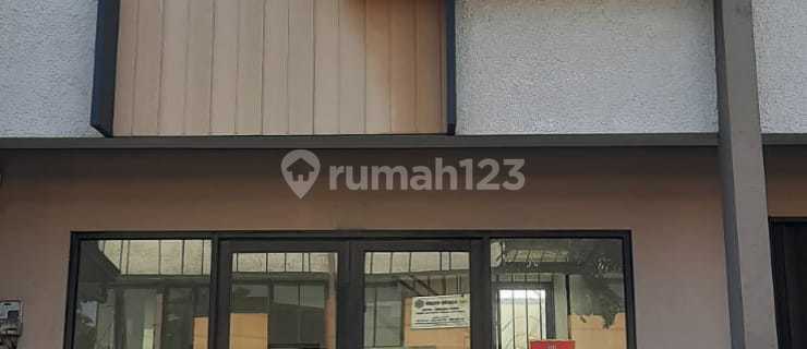 Ready-to-Use Shop House in Bali Resort Complex Bogor 1