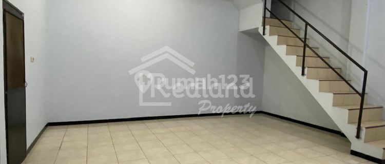 House in the Tanah Mas area, Semarang (SI 7569) 1