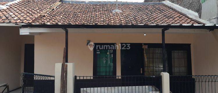 Rumah Siap Huni Semi Minimalis Harga Murah Margahayu  1