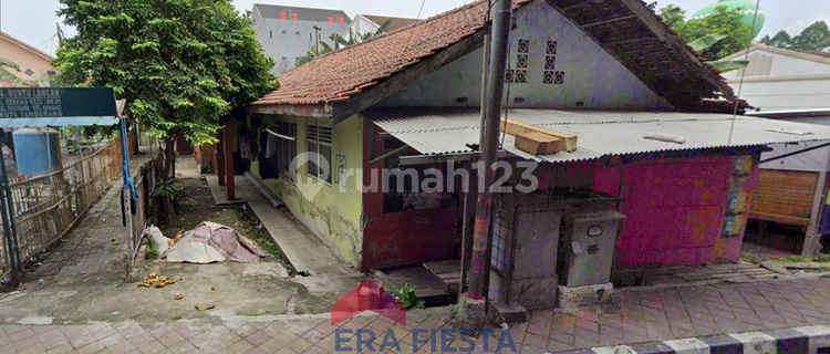 Quick Sale Old Land Value House in Tangerang City. 1
