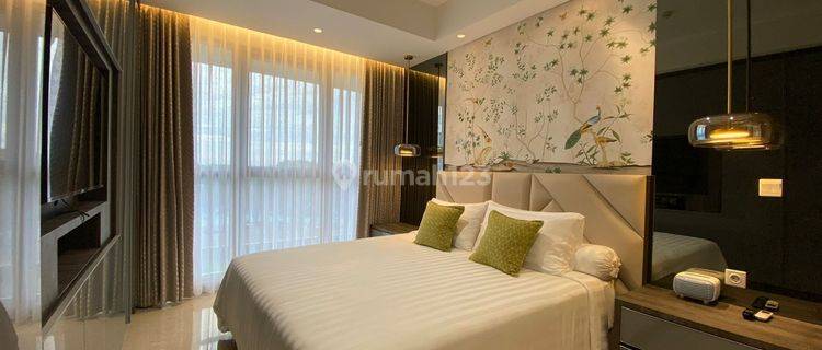 Rumah 2 Lantai Bagus Furnished Cluster Eropa Green Lake City SHM 1