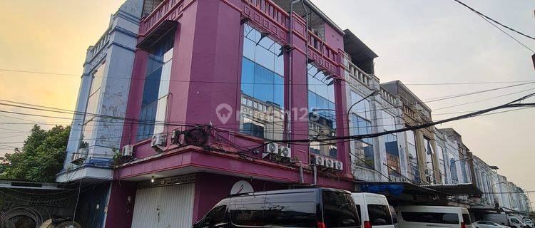 Flash Sale Ruko 4 Lantai Klampis Megah Surabaya Hoek Sudah Renov Bangunan Sangat Terawat Parkir Luas 1