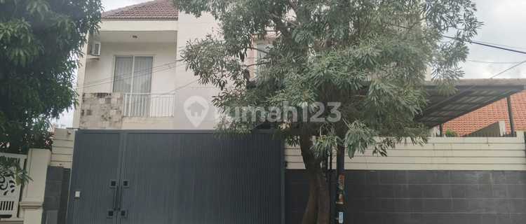 Rumah Besar Kendangsari 2 Lantai, Jalan Lebar & Lingkungan Mapan Kendangsari - Surabaya Timur 1