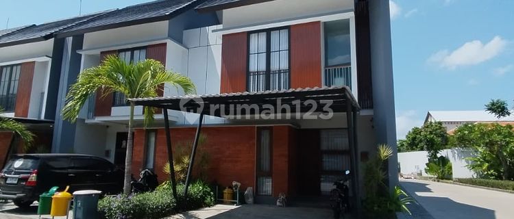 DISEWAKAN RUMAH ONE GATE MODERN DAN COZY  1